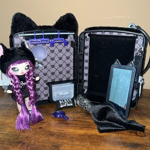 Na! Na! Na! Surprise 3-in-1 Backpack Bedroom Black Kitty Limited Edition